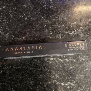 Anastasia Beverly Hills Brown Pen Color Taupe